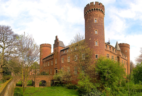Burg_pano_3528_©_RalphBraunFoto